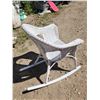 Image 2 : White wicker rocking chair - 29x32.5"Hx36"D