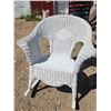Image 4 : White wicker rocking chair - 29x32.5"Hx36"D