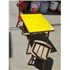 Image 5 : Cute kid's table (20x16x18") and chairs - 22"H
