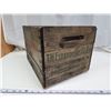 Image 2 : Red Rose tea wooden crate - 14x11x10"H