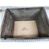 Image 4 : Red Rose tea wooden crate - 14x11x10"H