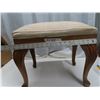 Image 3 : Antique wooden foot rest pulf, stool chair