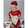 Image 3 : Assorted Christmas décor - light up musical clock, Mrs Claus, Snowmen, Light up angel, etc.
