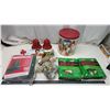 Image 1 : Christmas décor - Trout lights, tins, décor, etc.