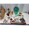 Image 1 : Assorted treasures - Glass vase, etc.
