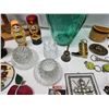 Image 6 : Assorted treasures - Glass vase, etc.