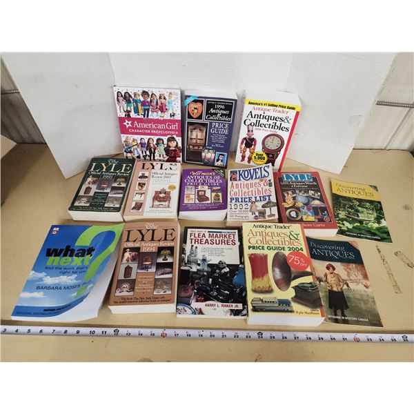 Assorted antique collectible guide books