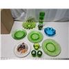 Image 1 : Assorted green glass dish wares