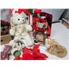 Image 3 : Christmad décor - Teddy bear, ribbons, gingerbread items, etc.