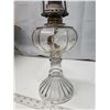 Image 3 : Clear glass coal oil lamp, w/ chimney