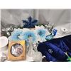 Image 4 : Assorted Christmas décor - table runner, tree skirt, etc.