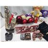 Image 2 : Assorted Christmas décor