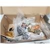 Image 7 : Collection of assorted treasures