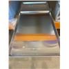 Image 2 : Lot of 2 Heavy Duty Large Baking Sheets 25.5" x 18"