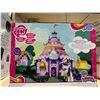 Image 2 : My Little Pony Explore Equestria Rarity Boutique