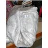 Image 1 : Life Comfort Plush Blanket