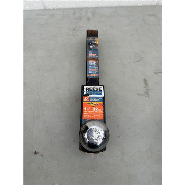 Reese hitch with 2 inch ball