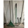 Image 1 : Rakes, and clippers