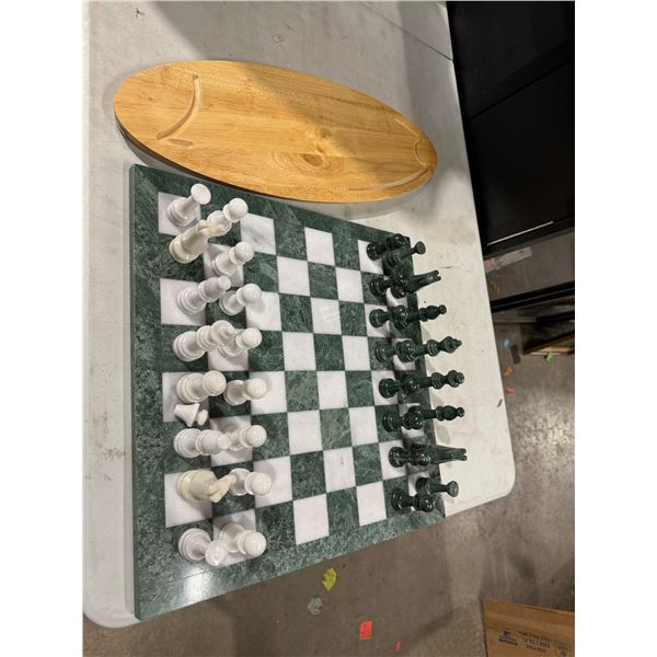 Just set one piece, broken see picture, and fish platter