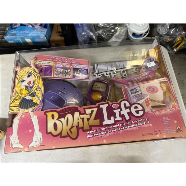 Brats, life, fashion, and friends adventure