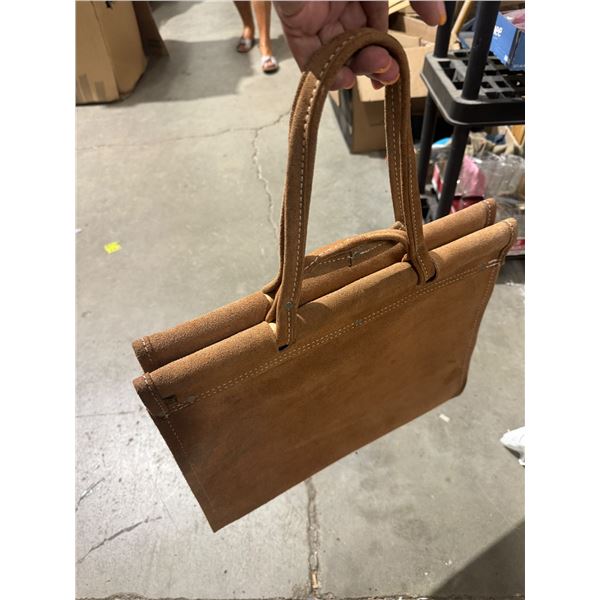 Log carrier