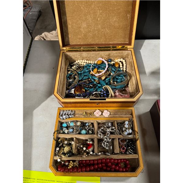 Vintage jewelry box and contents