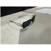 Image 2 : Guess sunglasses