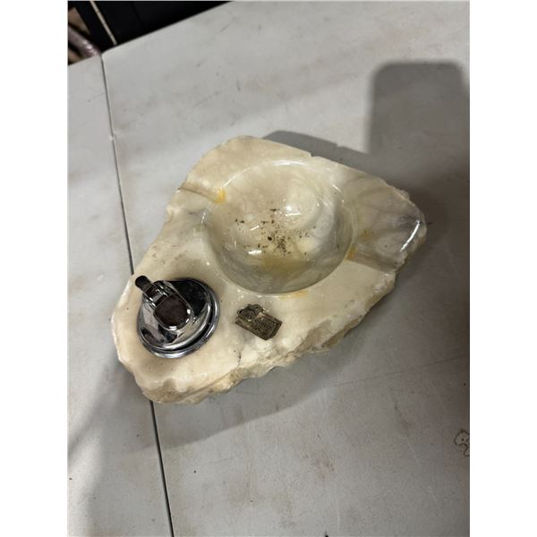 Alabaster ashtray with lighter