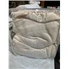 Image 1 : queen size soft blanket