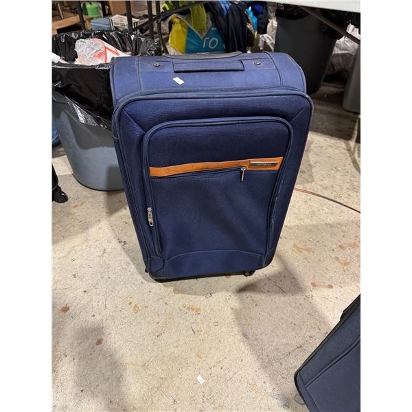 Samsonite four wheeled suitcase