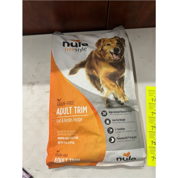 NULO free style adult trim, dog food