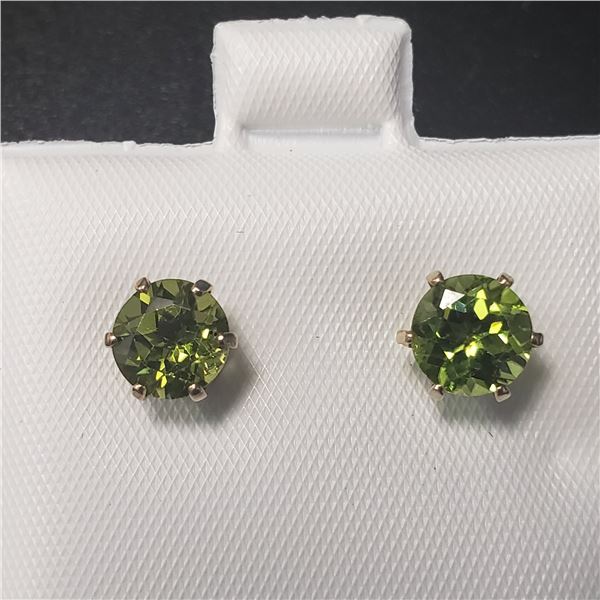 10K YELLOW GOLD PERIDOT(2CT)  EARRINGS (~WEIGHT 0.94G)
