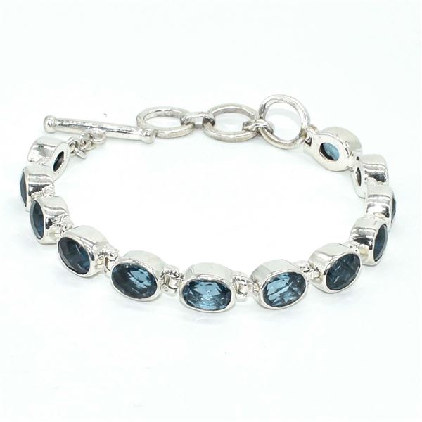 SILVER CERTIFIED SWISS BLUE QUARTZ(17.1CT) HAND MADE BRACELET (~LENGTH 7.5INCHES) (~WEIGHT 26.4G)