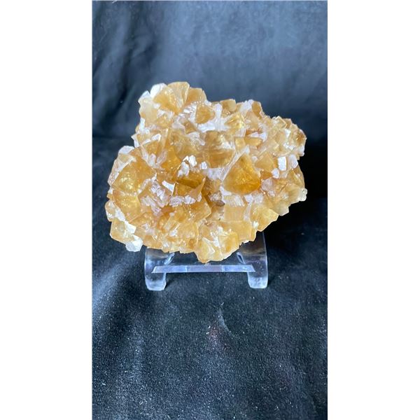 HONEY CALCITE SPECIMEN RETAIL $500