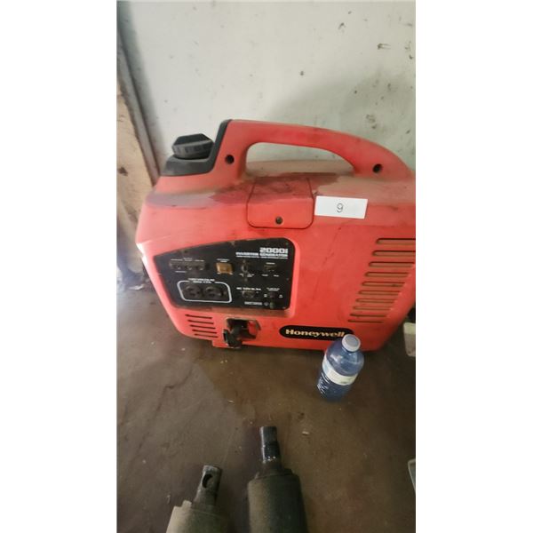 Gas power Generator Pulls Over