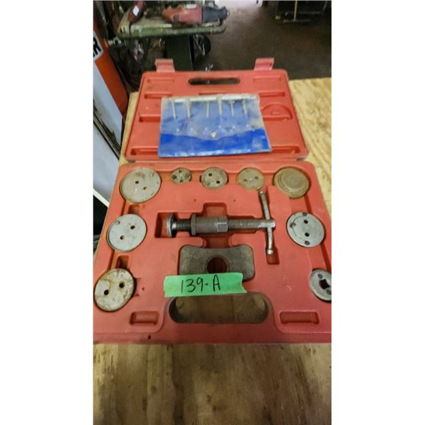 Disc Brake Caliper Tool & Telescoping Gauge Bore