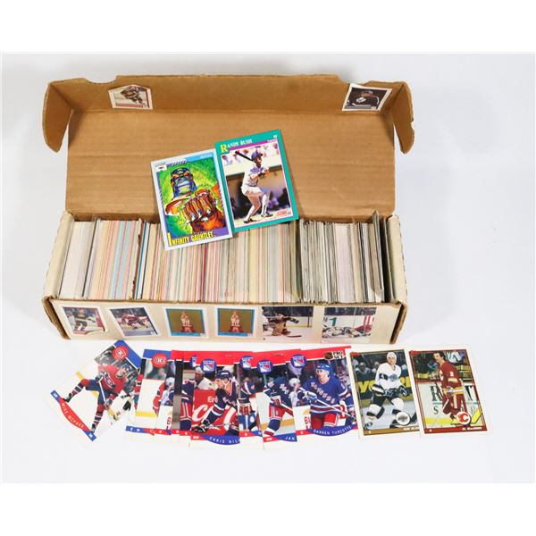 BOX OF MOSTLY HOCKEY CARDS