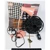 Image 1 : BOX OF HOME DECO/ DECORATING ECT