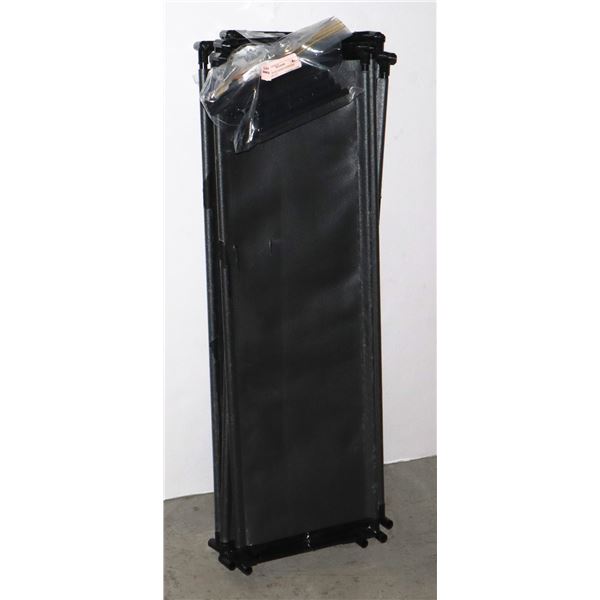 SHOE RACK GOOD CONDITION COMPLETE