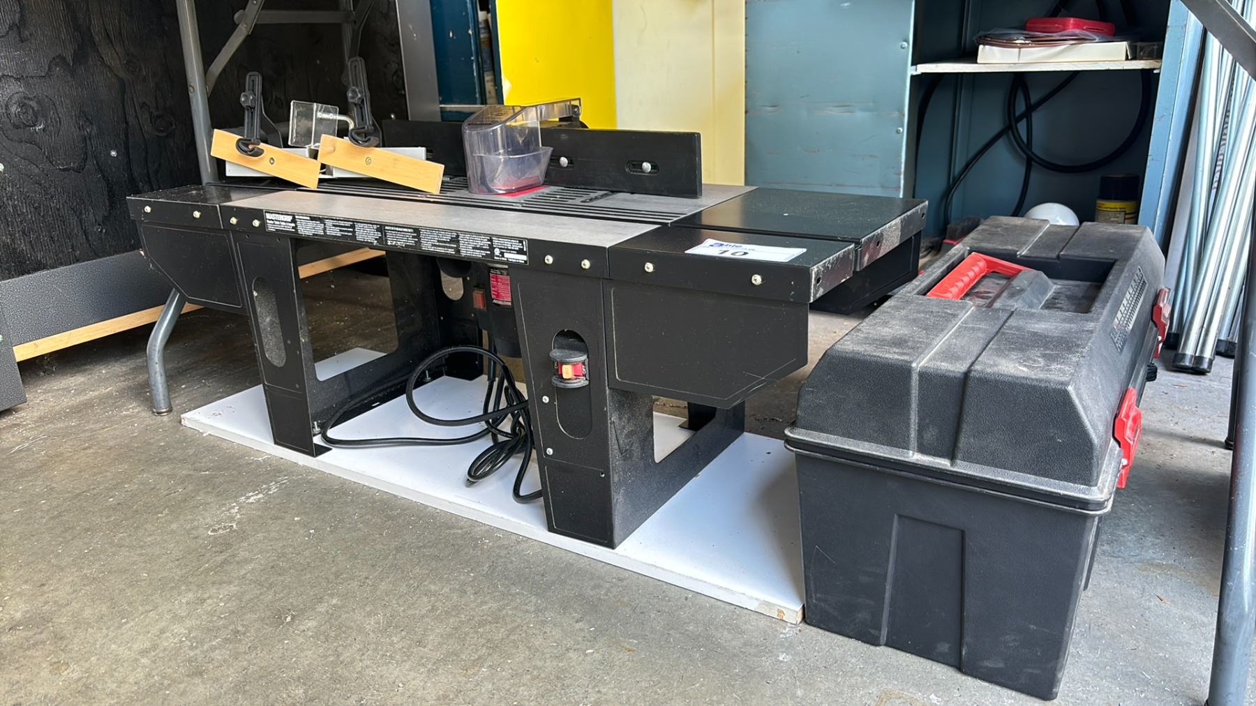 Master Grip Table Router MASTERGRIP ROUTER TABLE WITH ROUTER AND EMPTY TOOL BOX - Able Auctions
