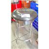 Image 2 : FIEMAN DESIGN SHOP STOOL