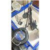 Image 2 : GROUP OF FOUR ASSORTED MAGNIFYING LIGHTS ANDS STANDS