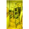 Image 1 : ALUMINUM 6' STEP LADDER