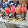 Image 1 : 3 LED WORKLIGHTS AND 4 JERRY CANS