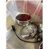 Image 2 : TOTE WITH VINTAGE SPOTLIGHTS