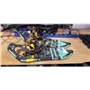 Image 1 : PAIR OF ATLAS ELEKTRA COLLECTION ACCESS 23 SNOW SHOES