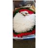 Image 3 : TOTE OF VINTAGE CHRISTMAS DECOR