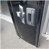 Image 3 : BLACK CHEVY COLORADO TAILGATE