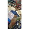 Image 1 : PALLET OF ESTATE GOODS