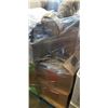 Image 3 : PALLET OF ESTATE GOODS